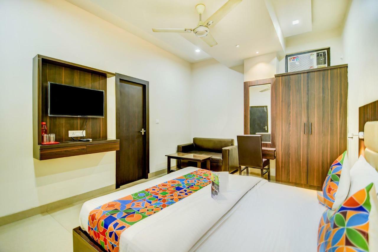 Fabhotel Solitaire Inn Kanpur Exterior foto